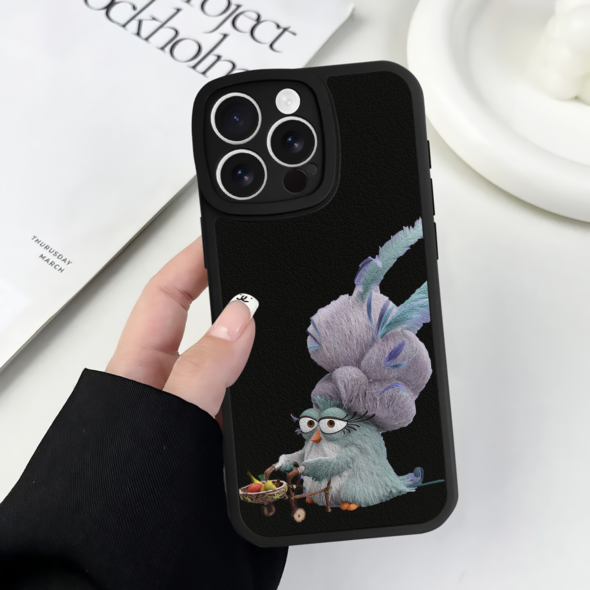 （画像用） Angry Birds アングリーバード 【iPhone 16シリーズ対応】シリコンスマホケース（レザー調） 材質：シリコン